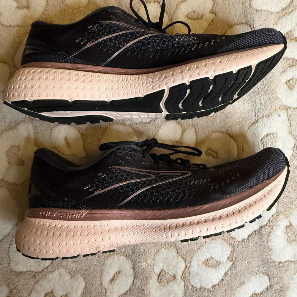 Women’s Brooks Glycerin 19
